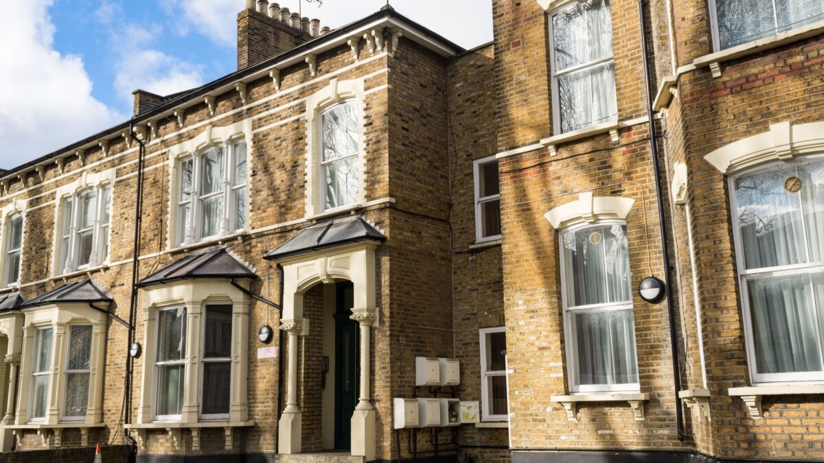 Why Guaranteed Rent is Better for London Landlords