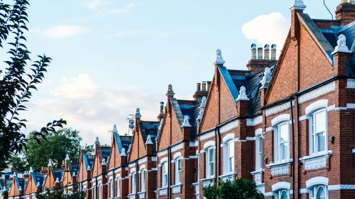 5 Ways Landlords Can Keep Good Tenants Longer